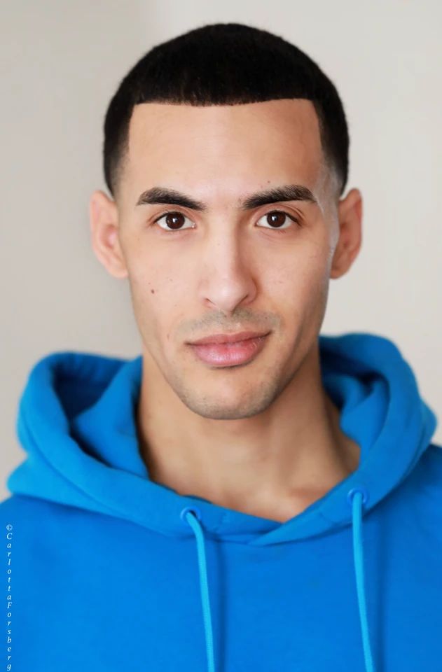 15-adnane-v-main-book-victor-talent-spotters