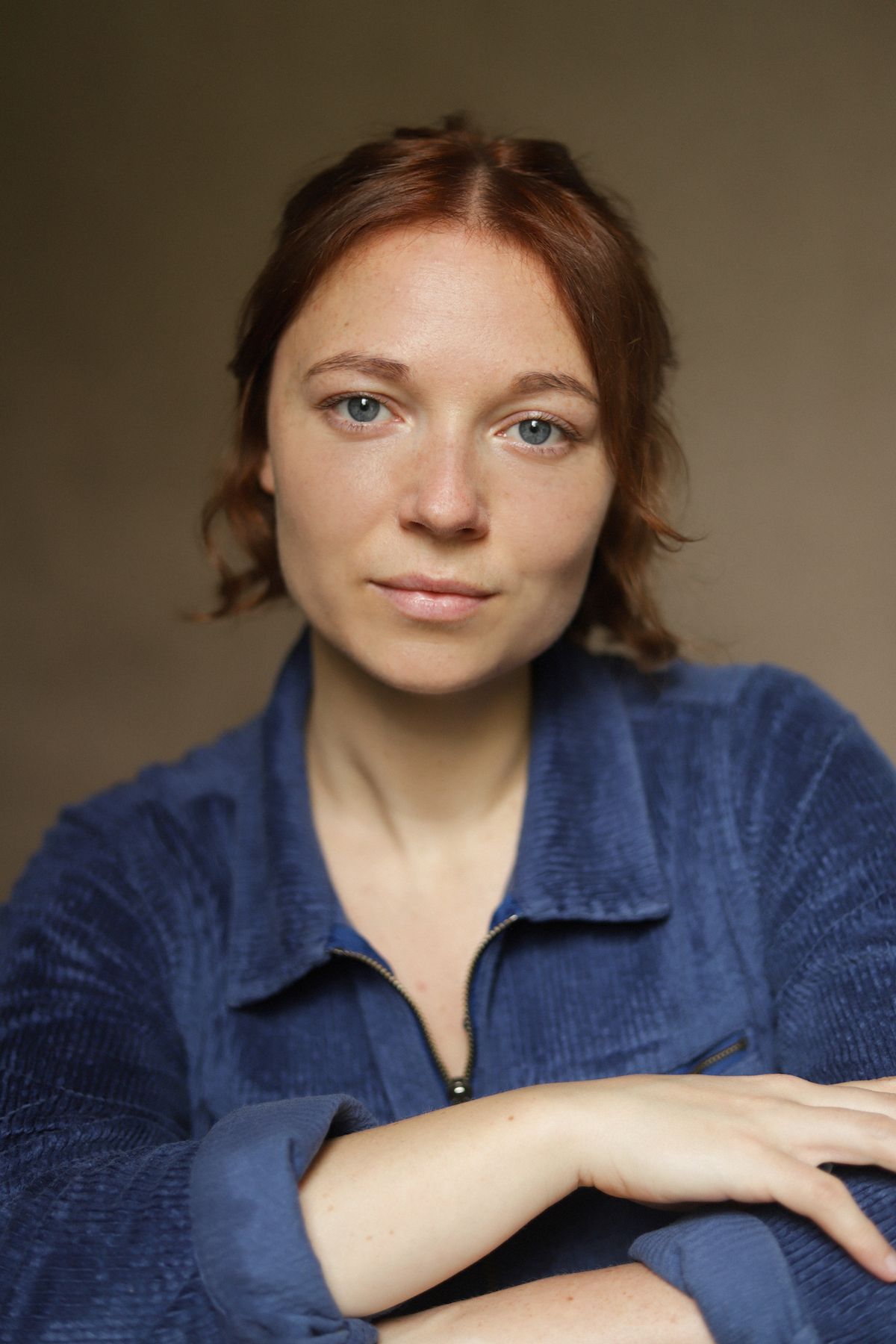 3-chloe-g-main-book-victor-talent-spotters