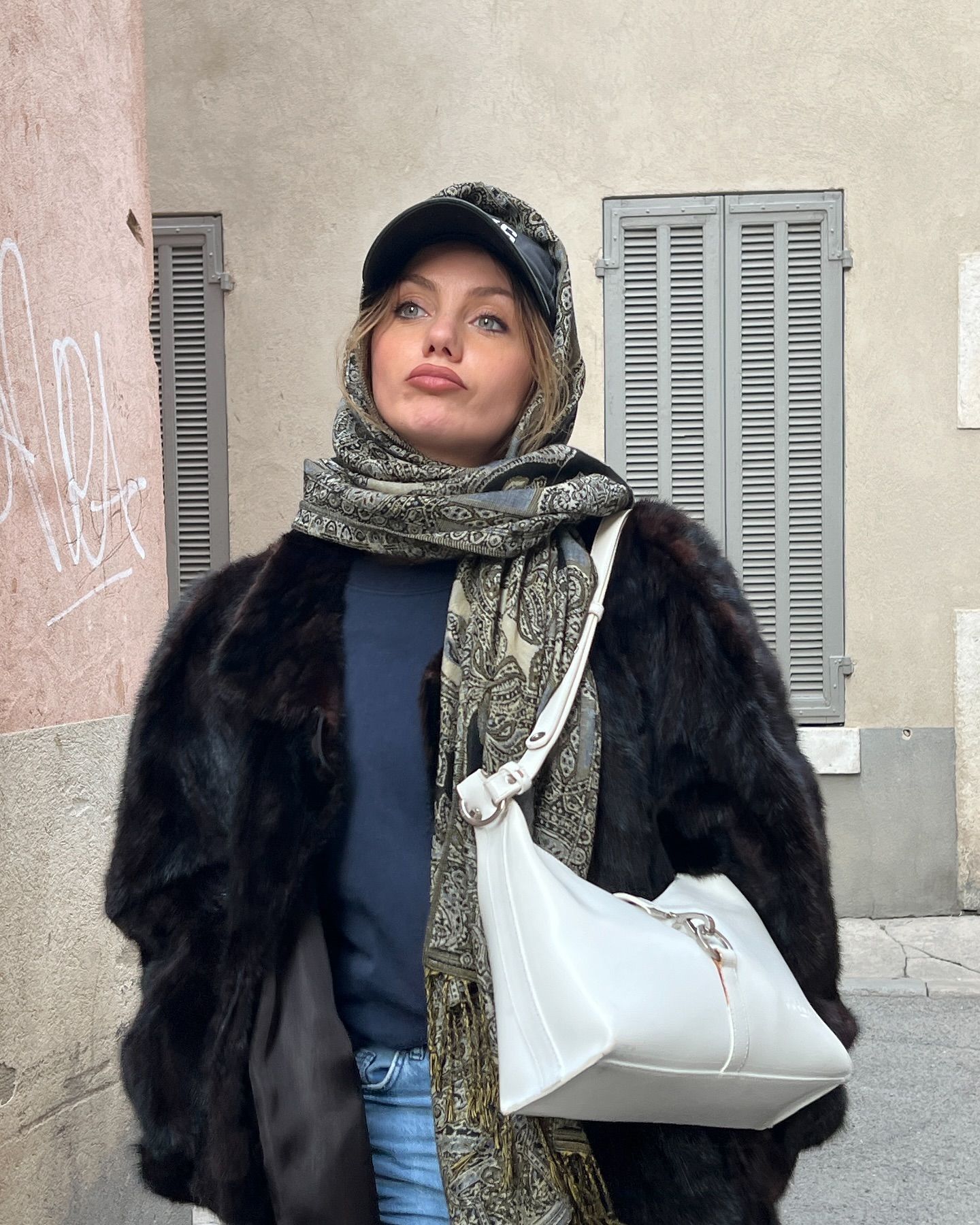 3-sarah-b-main-book-victor-talent-spotters