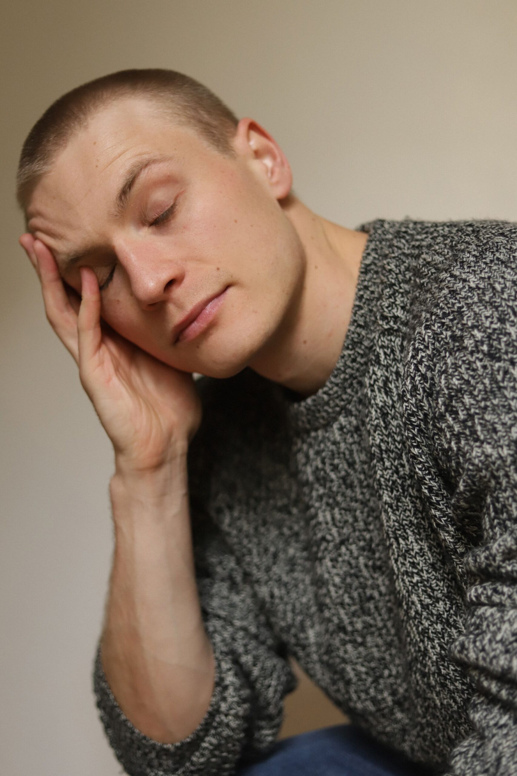 4-teo-v-main-book-victor-talent-spotters