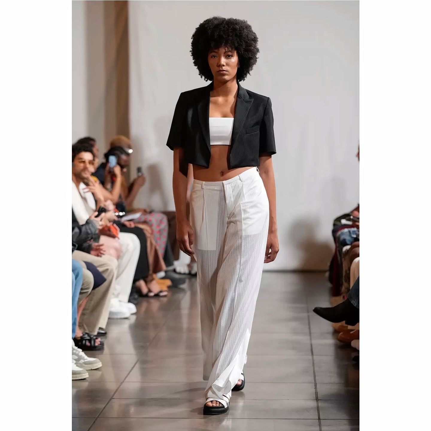 5-evana-a-main-book-victor-talent-spotters