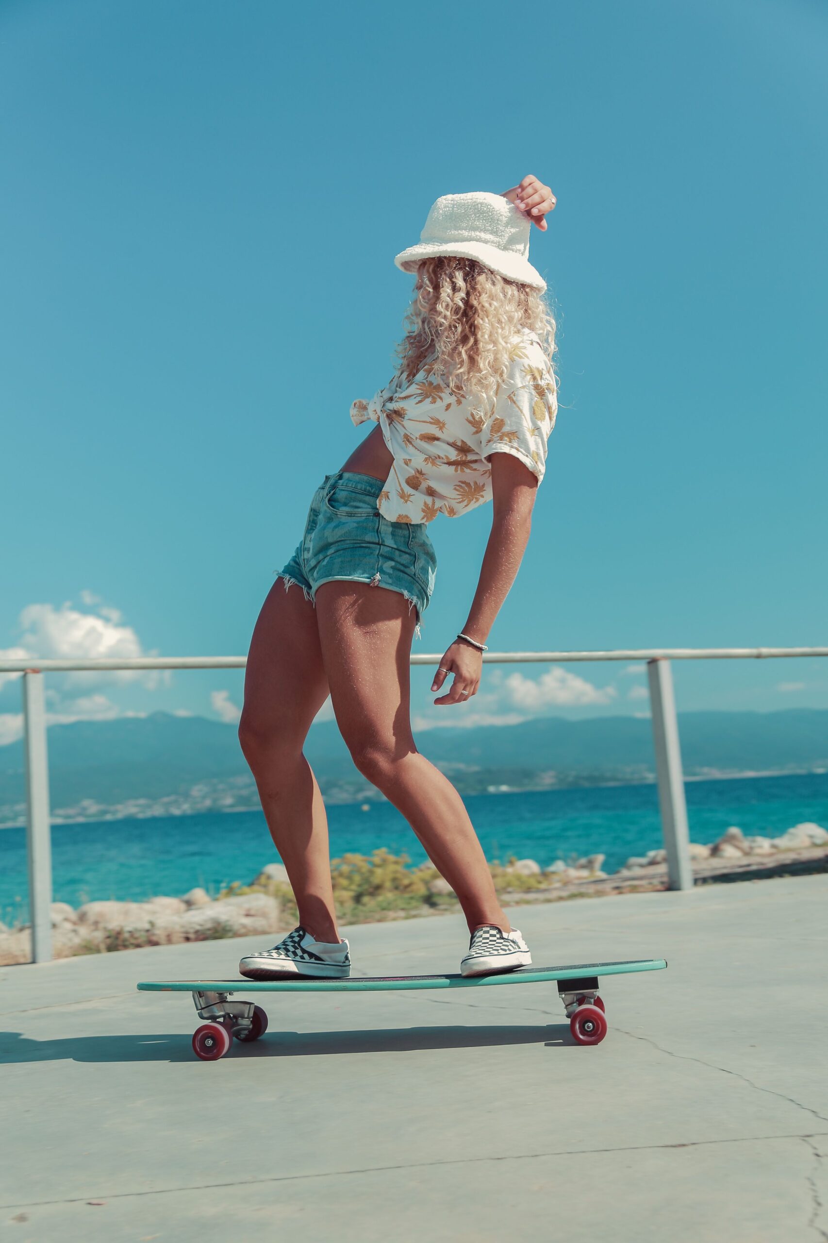 6-ghjulia-v-main-book-victor-talent-spotters