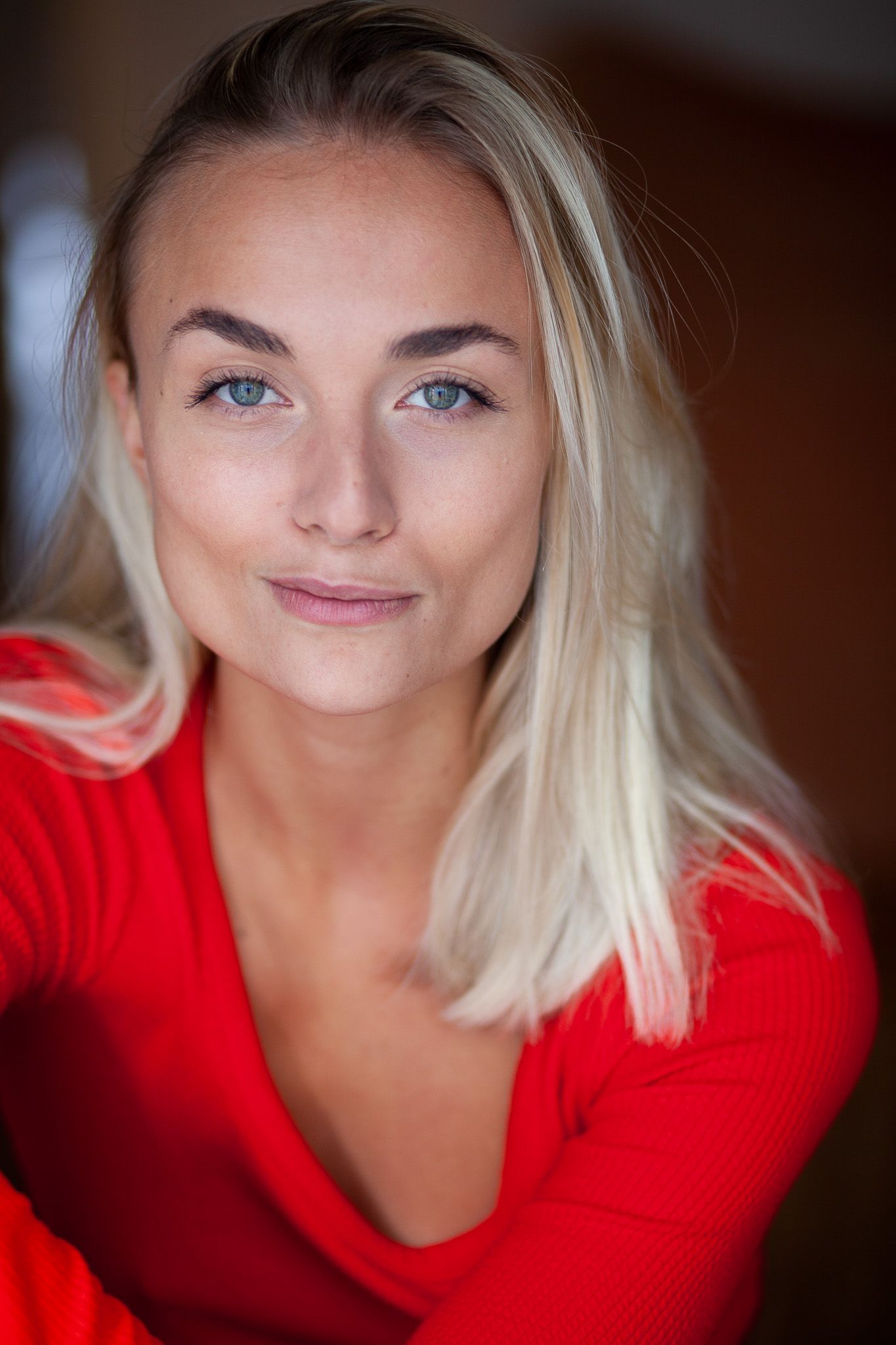 2-manon-s-main-book-victor-talent-spotters