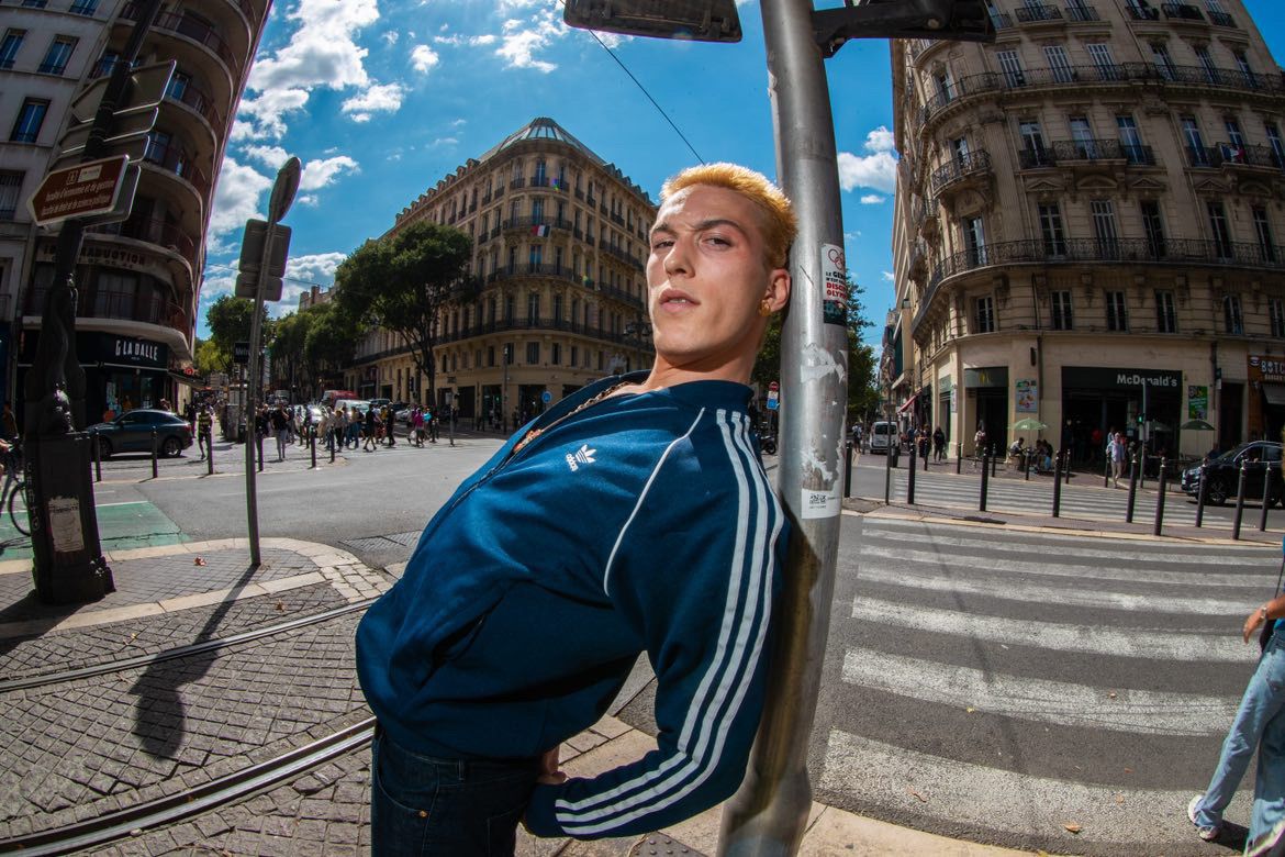 2-theo-b-main-book-victor-talent-spotters