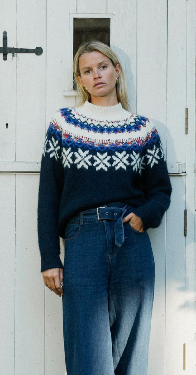 5-zoe-main-book-victor-talent-spotters