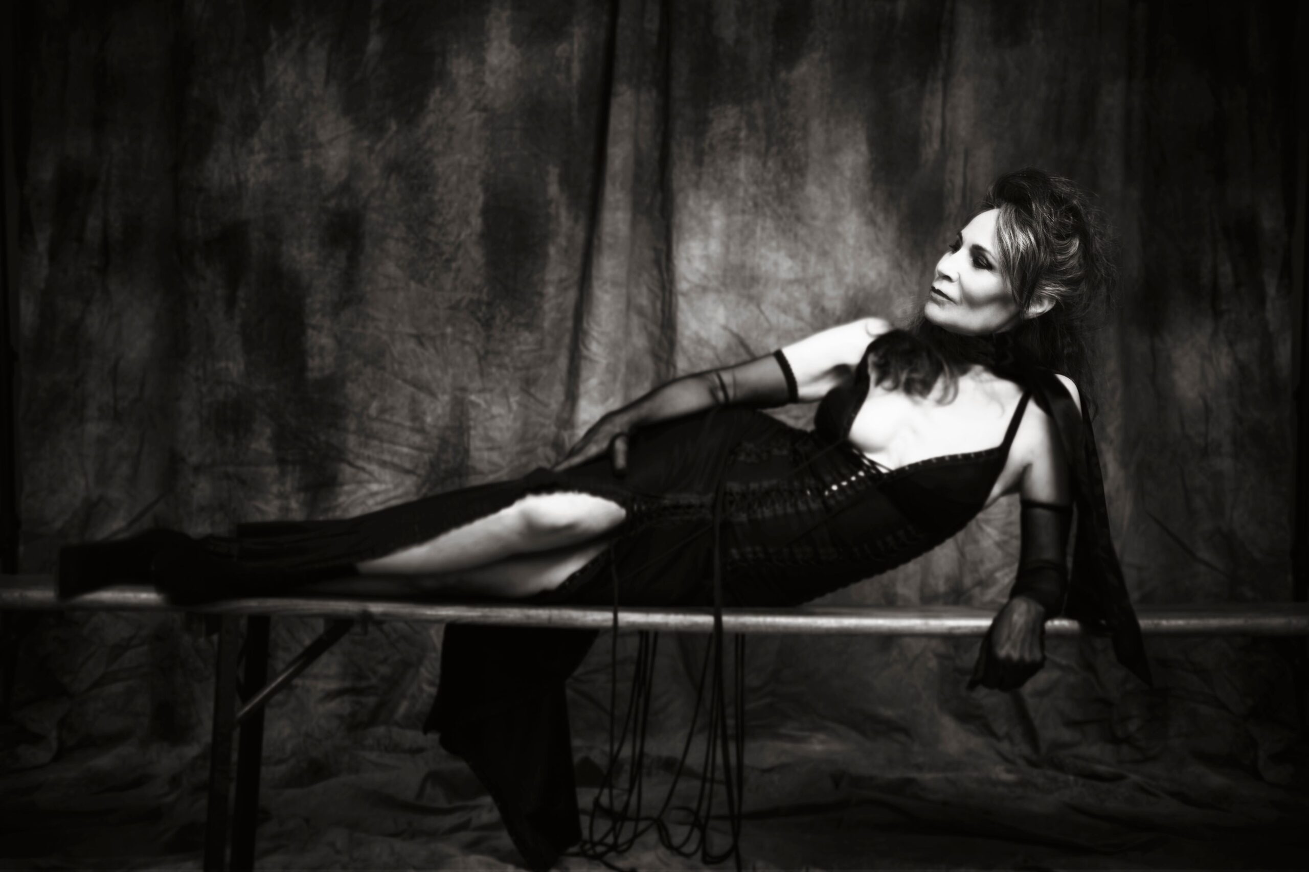 14-mona-s-main-book-victor-talent-spotters