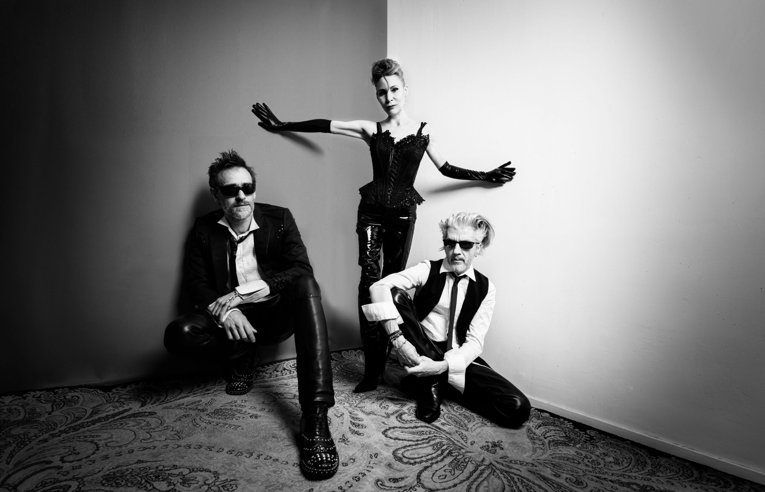 21-mona-s-main-book-victor-talent-spotters