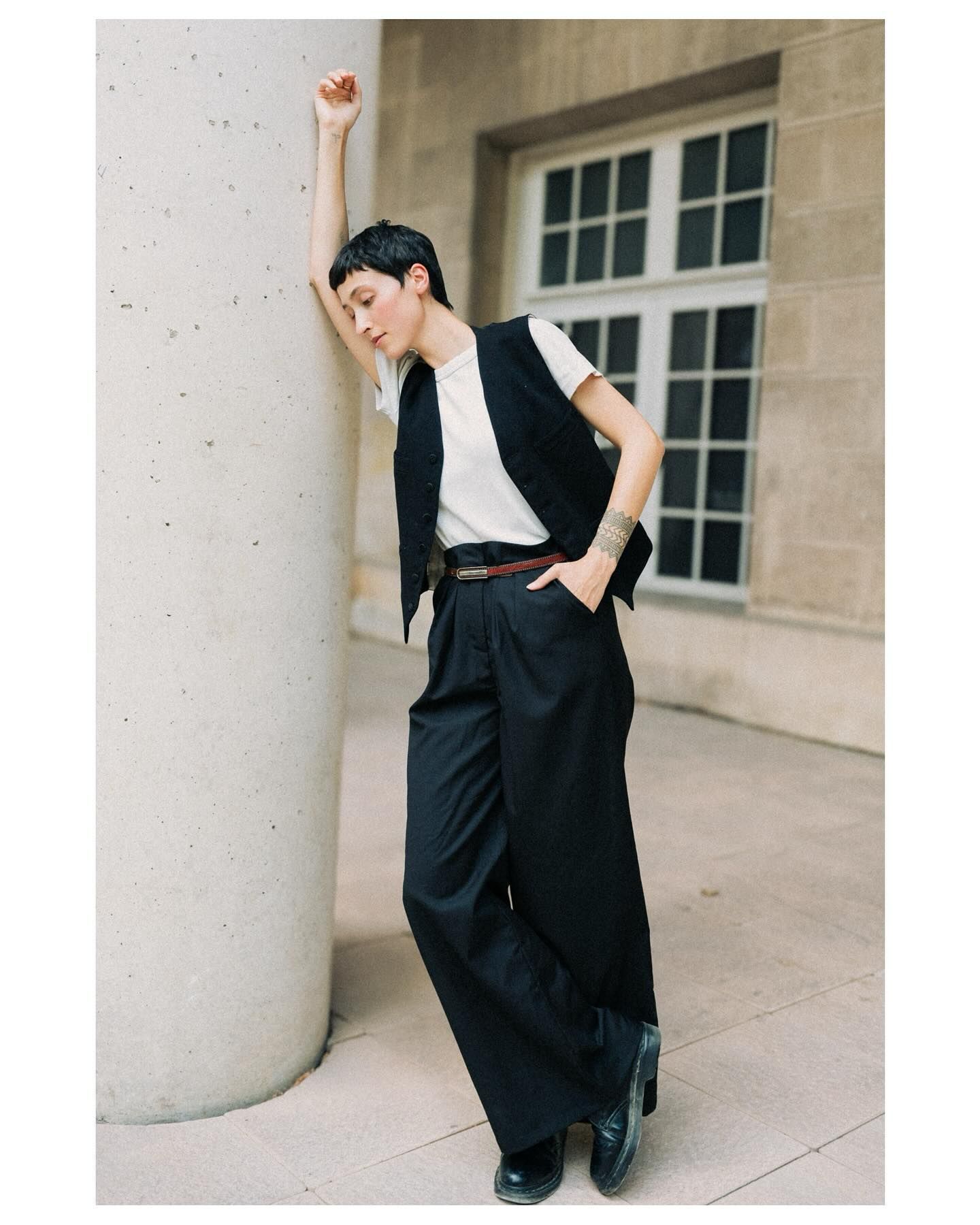 15-angele-f-main-book-victor-talent-spotters