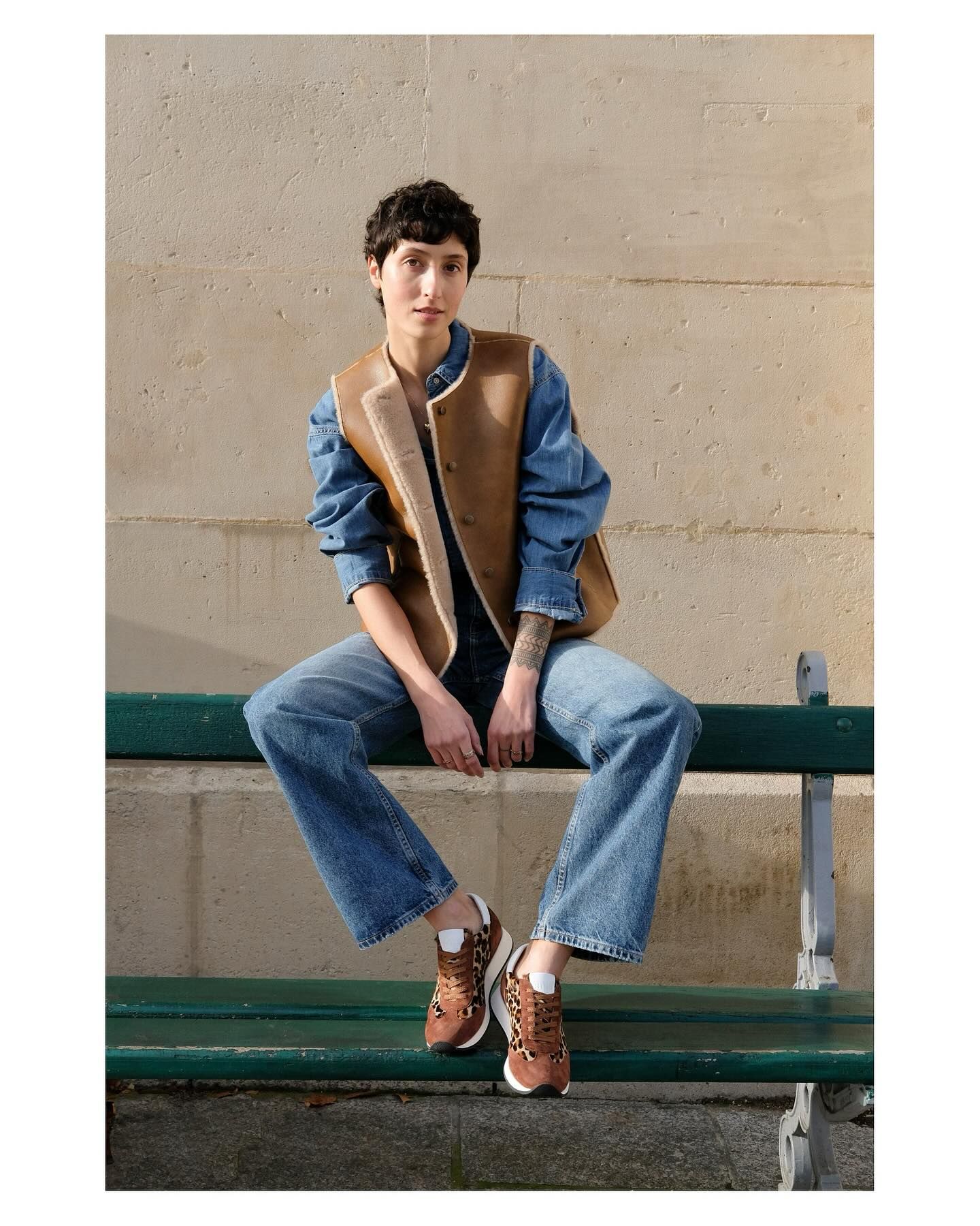 17-angele-f-main-book-victor-talent-spotters