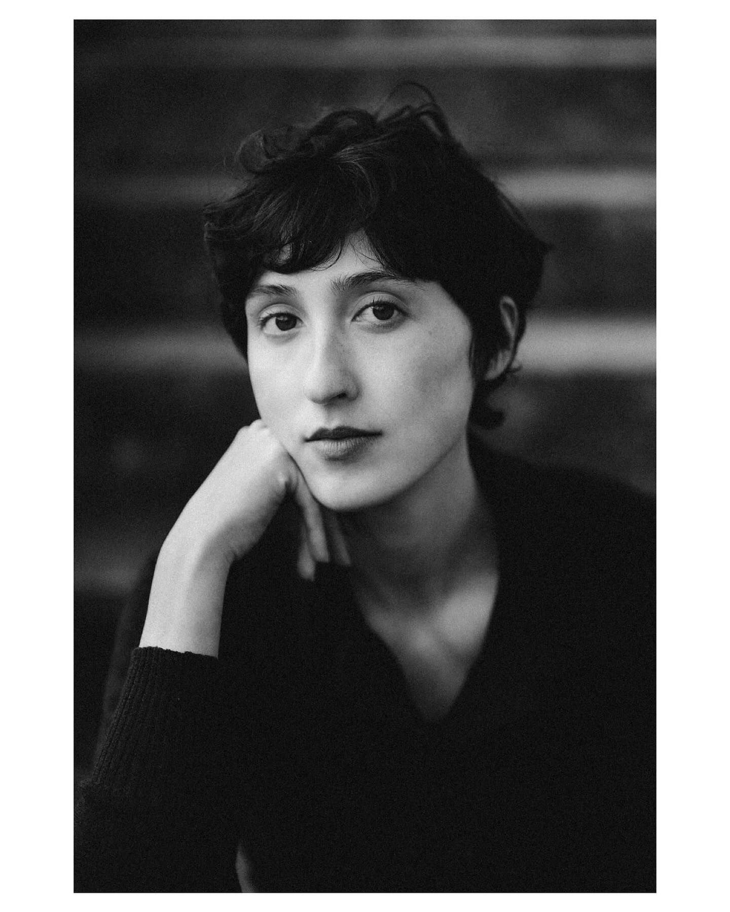 5-angele-f-main-book-victor-talent-spotters