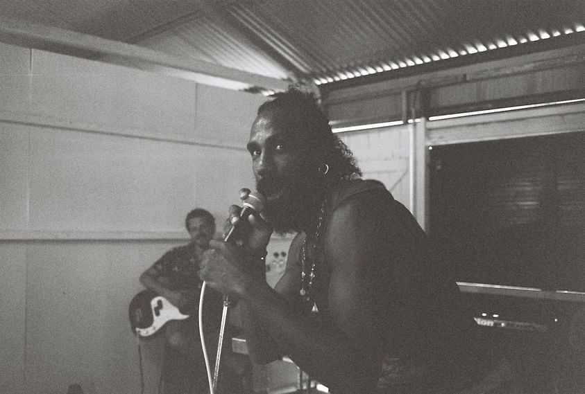 LAURENT E — photo 9